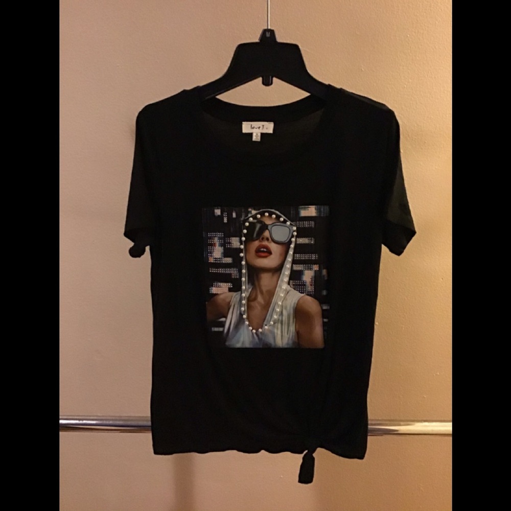Women Black T-Shirt Diva style